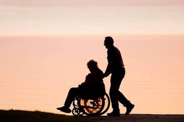 Karena menjaga orang sakit, bolehkah meninggalkan Shalat Jumat?